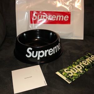 supreme dog accessories
